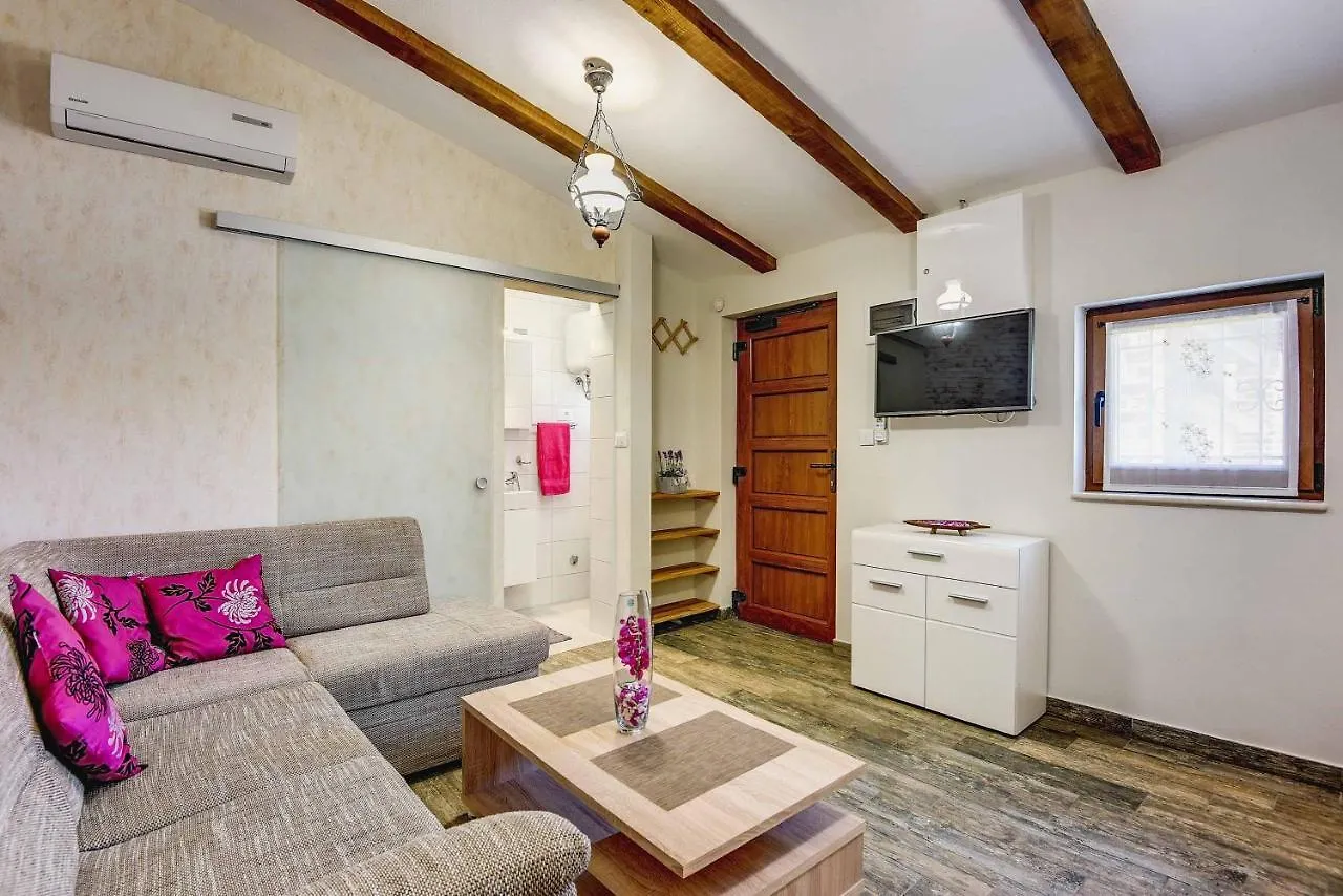 Villa Idlewood Fažana 0*,