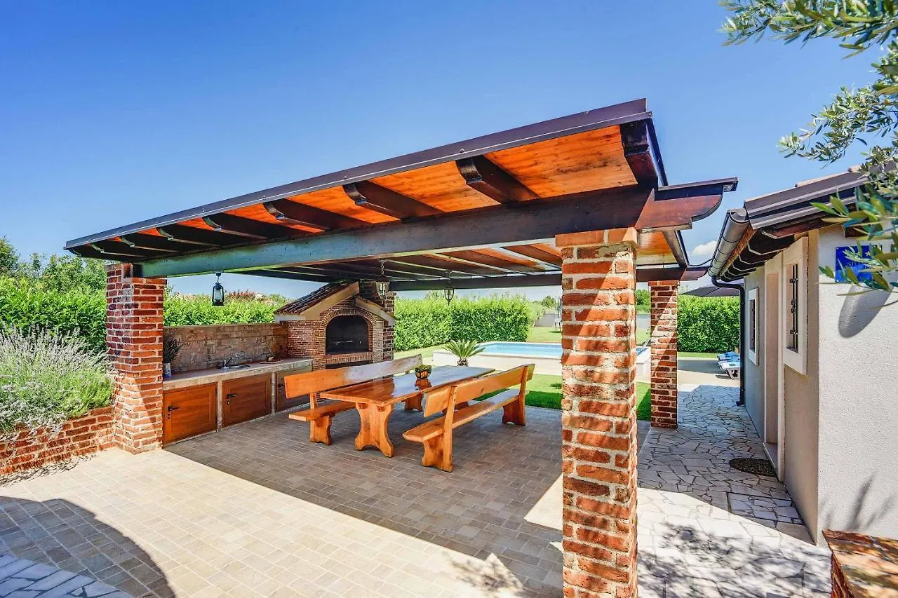 Villa Idlewood Fazana Croatia